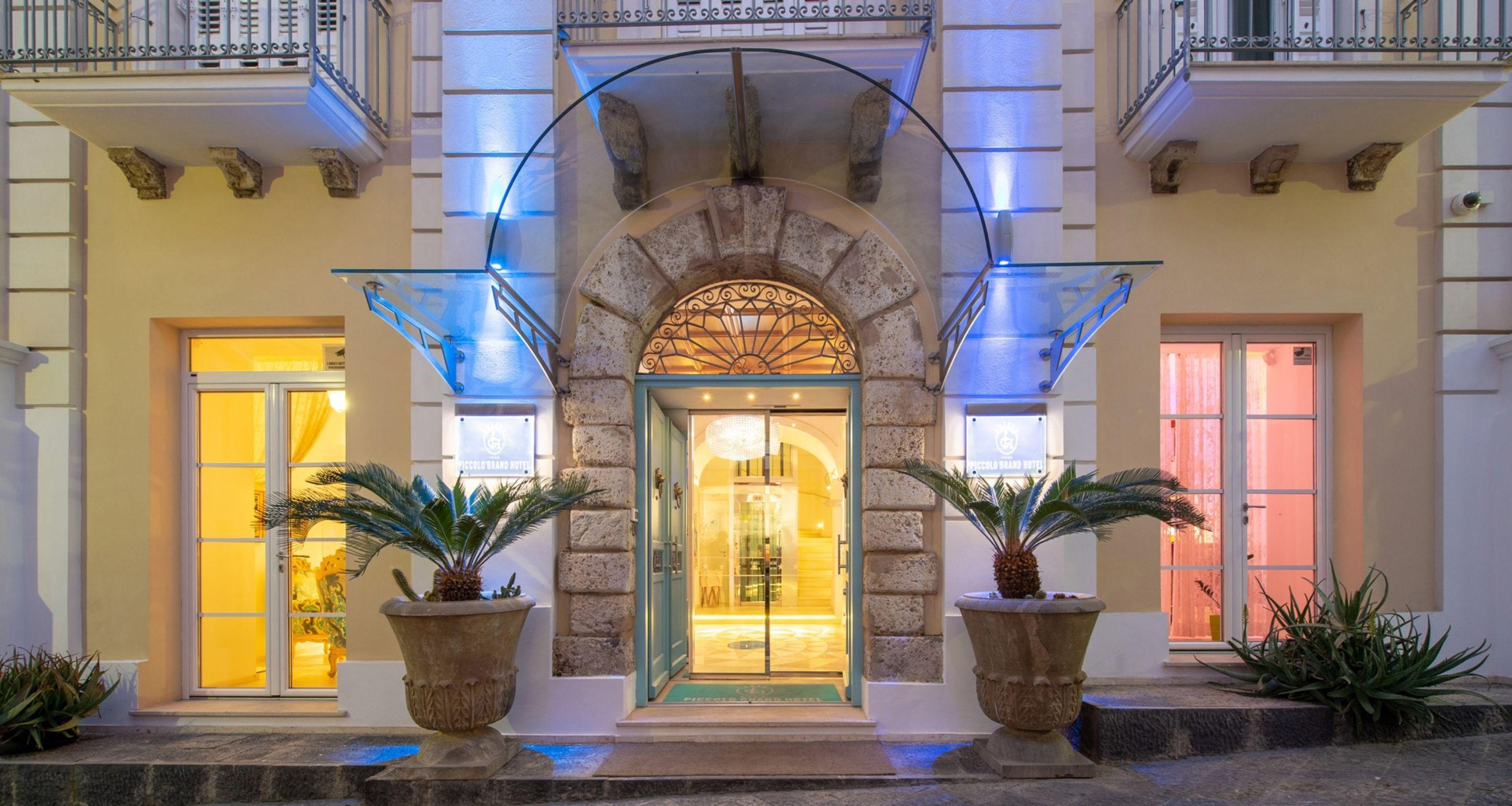 Piccolo Grand Hotel بيتسو المظهر الخارجي الصورة