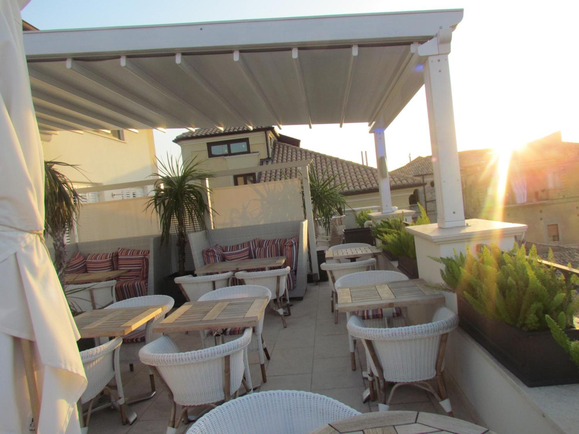 Piccolo Grand Hotel بيتسو المظهر الخارجي الصورة